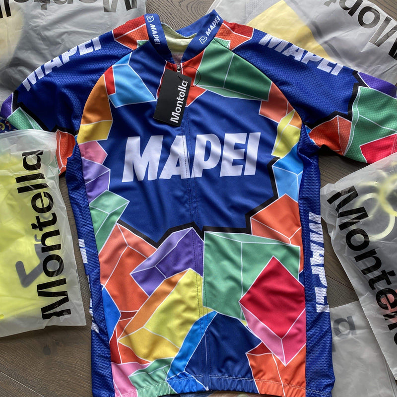 Herren Retro Team Mapei Radtrikot und Trägershorts jetzt im Verkauf – Montella EU